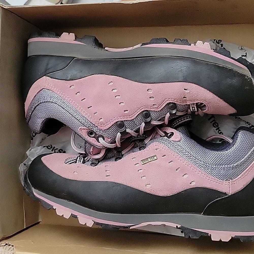 Womens hiking boots